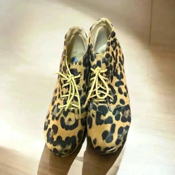 072 Bella Marie | NWOT Black Brown Leopard Print Shoes - Bold & Elegant (Size 6) - Picture 4 of 10